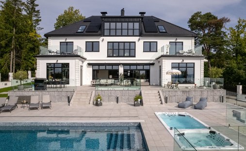 Villa in Täby, Stockholm County, Sweden 1