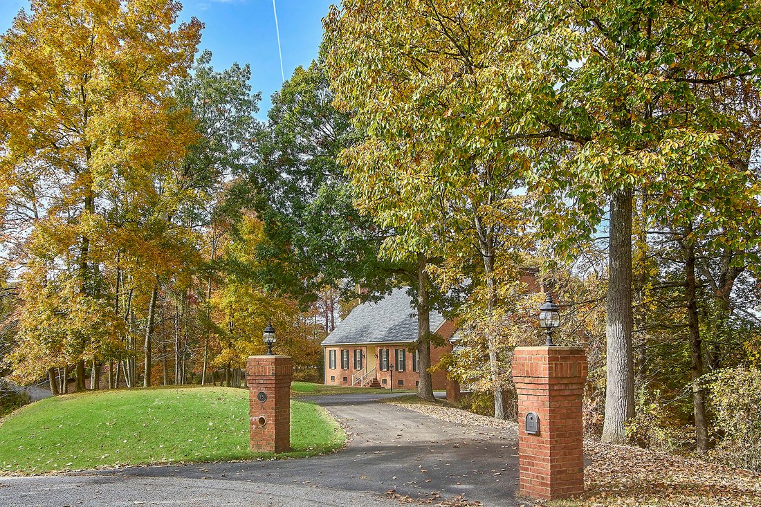 Lt 10 Quarry Creek Adn So Ruffner In Charleston, West Virginia, United