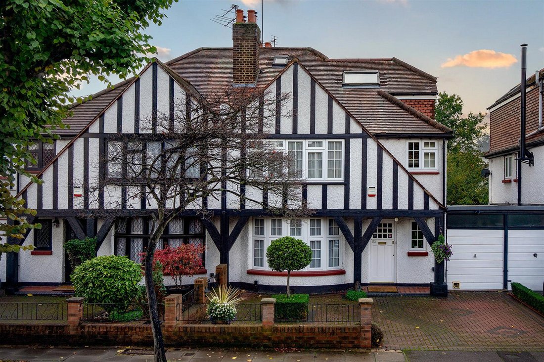 House in South Ealing, Ealing, England 1 - 13438738
