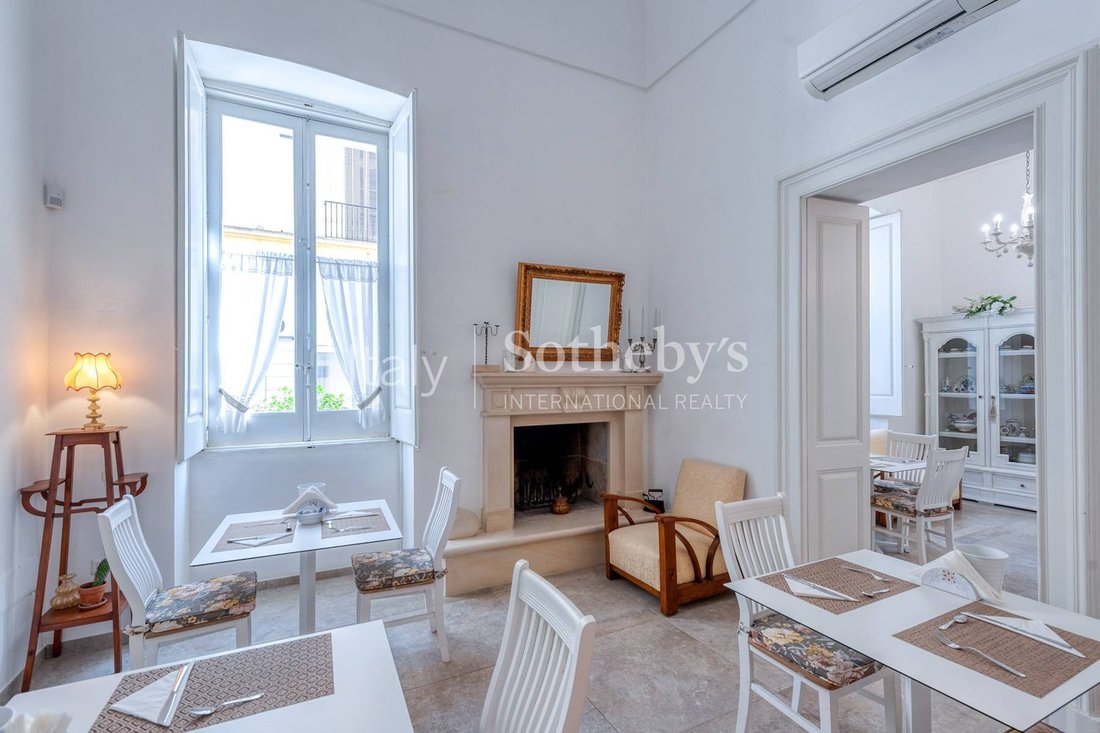 Elegant Palace In Nardò In Nardò, Apulia, Italy For Sale (13440075)