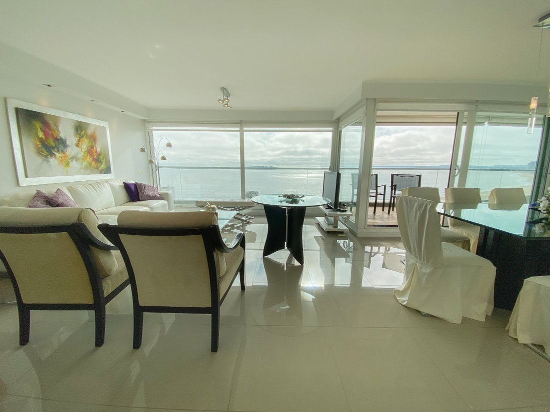 Apartment in Punta del Este, Maldonado Department, Uruguay 2 - 13440211