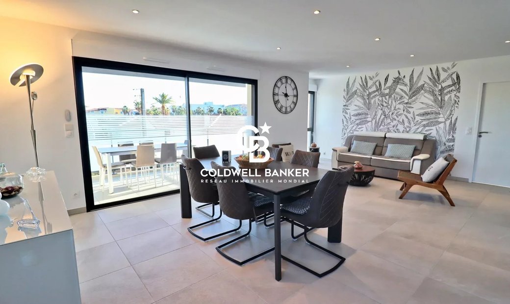 Prestigious Flat Port Fréjus T3 In Fréjus, Provence Alpes Côte D'azur