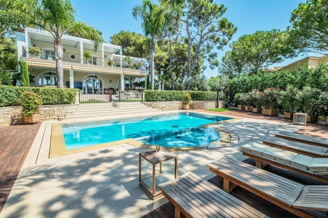 Villa in Saint-Jean-Cap-Ferrat, Provence-Alpes-Côte d'Azur, France 3 - 13443344