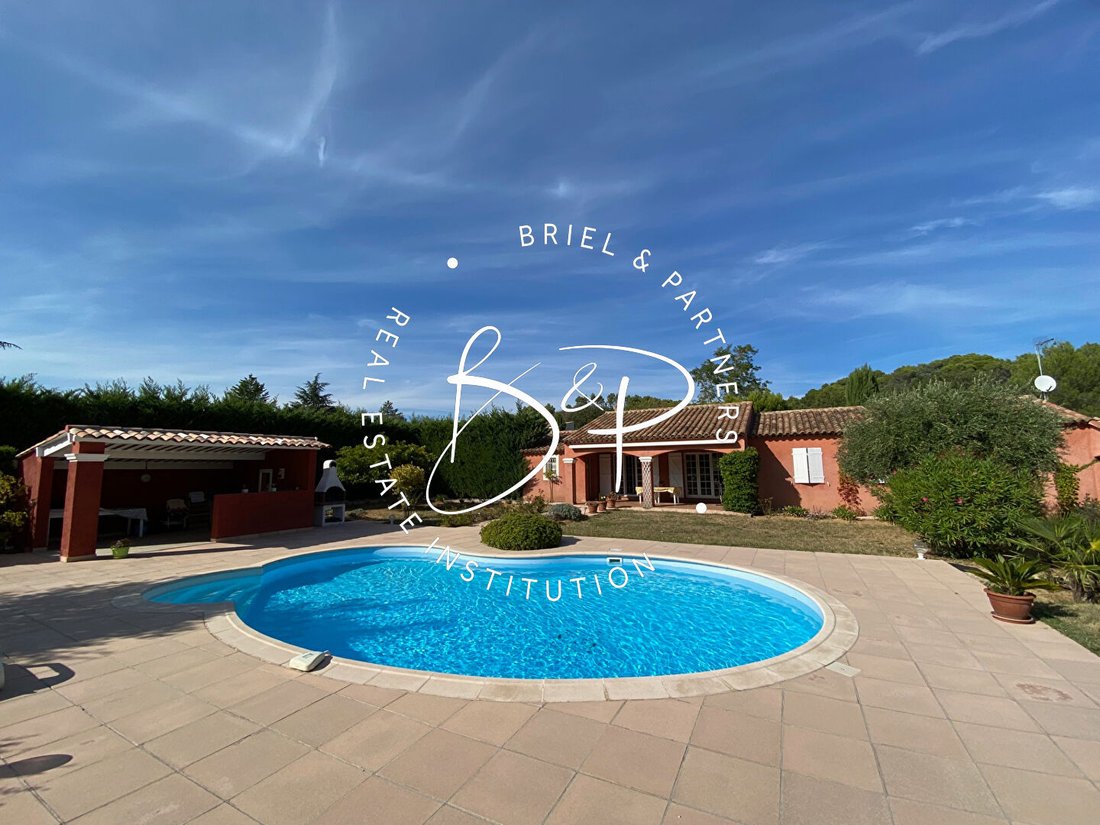 For Sale Single Storey In Provence Alpes Côte D'azur