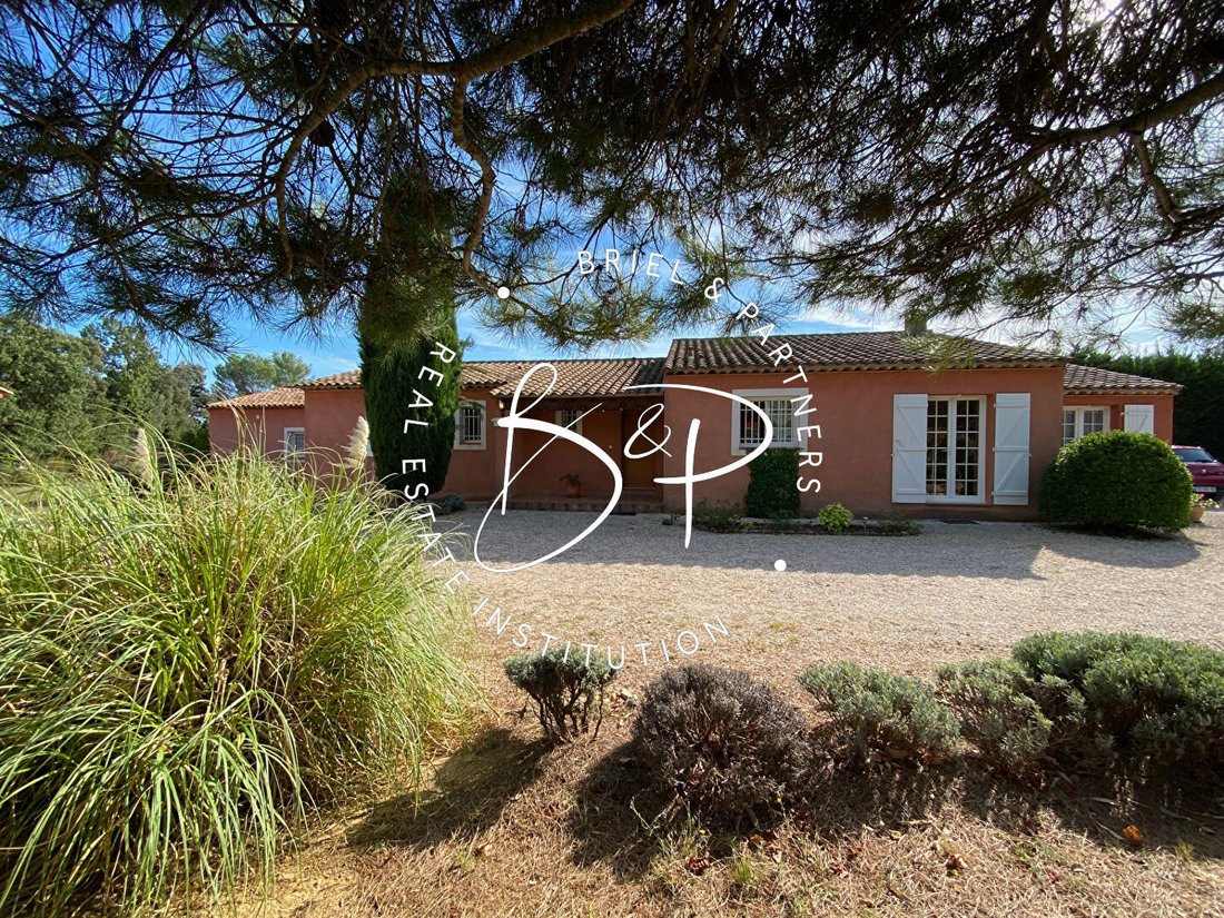 For Sale Single Storey In Provence Alpes Côte D'azur