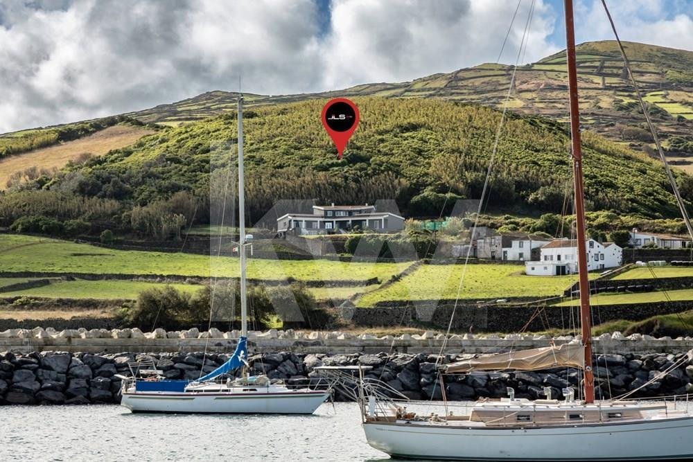 Produto único, Moradia V4 Isolada In Santa Cruz Da Graciosa, Azores