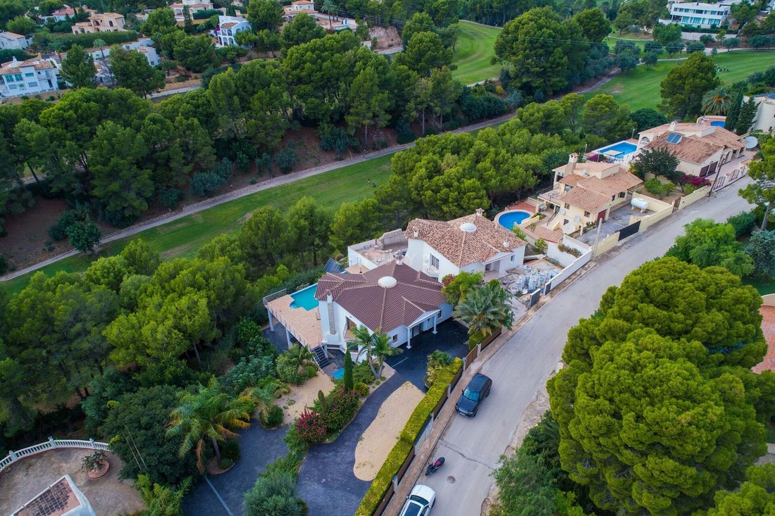 Unique Spot With 2 Magnificent Houses In In Altea, Valencian Community