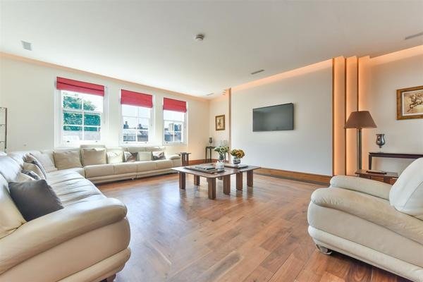 Apartment in Mayfair, Westminster, England 3 - 13445117