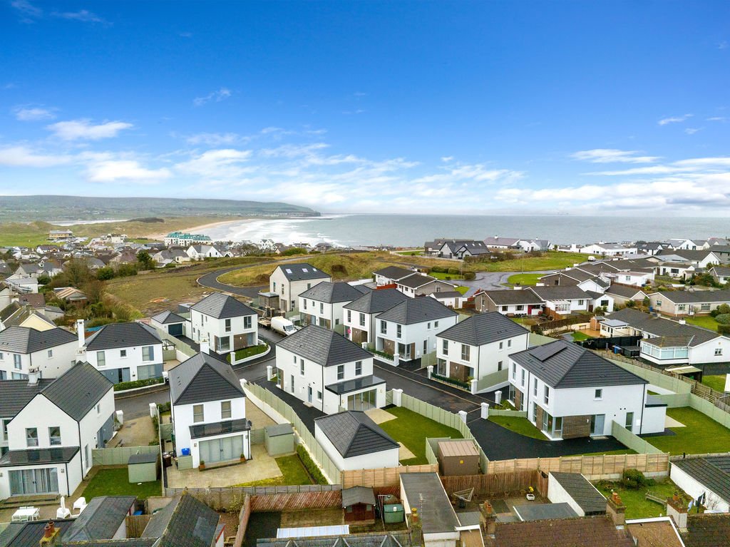 House in Portstewart, Causeway Coast and Glens District, Northern Ireland 3 - 13445936