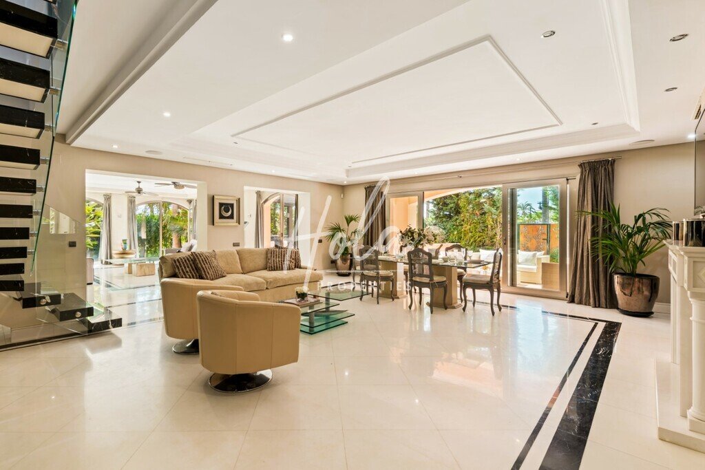 Apartment in Puerto Banus, Marbella, Spain 5 - 13446122