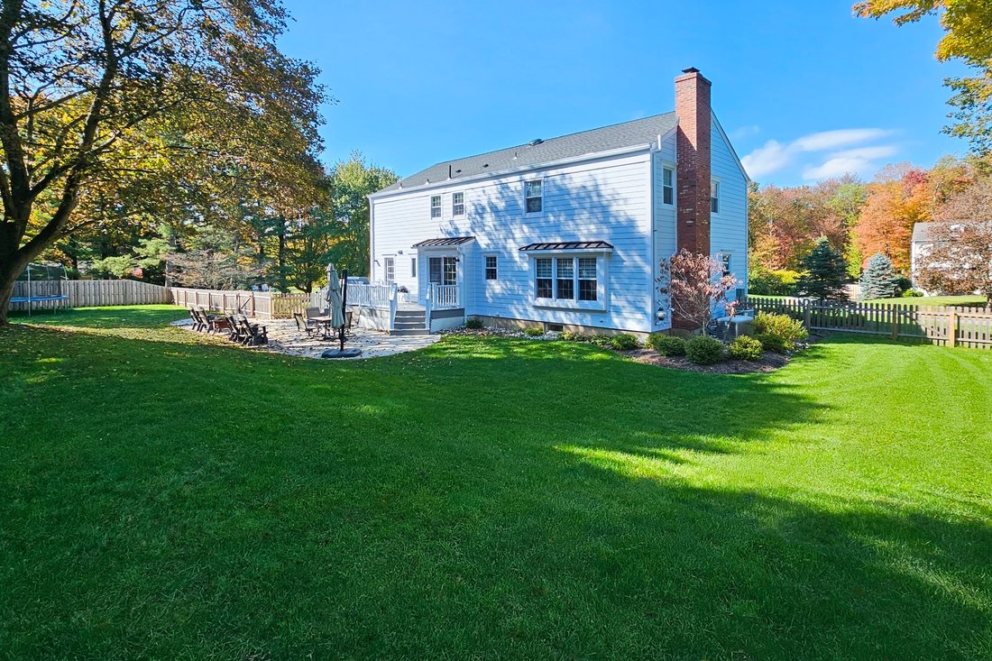 Renovated To Perfection In Chester, New Jersey, United States For Sale (13445070)