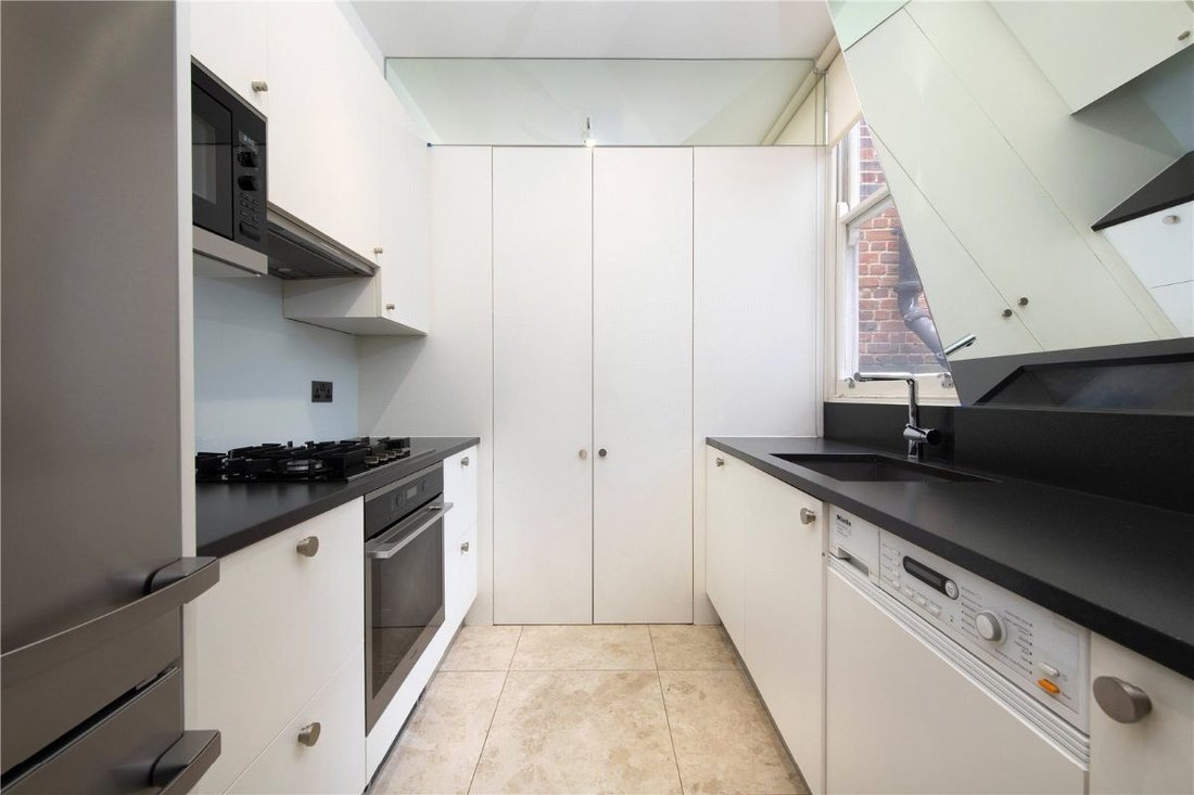 Apartment in Mayfair, Westminster, England 5 - 13445125
