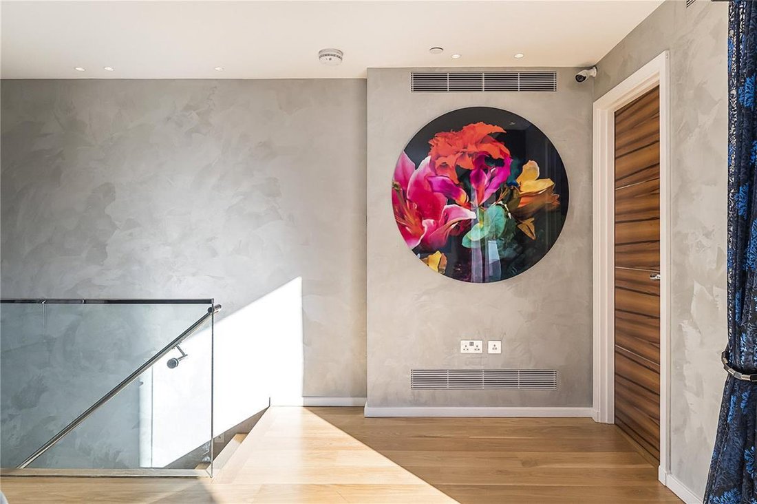 Apartment in Soho, England 5 - 13445101