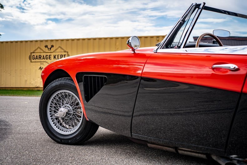 Cabriolet in Grand Rapids, United States 4 - 13412618