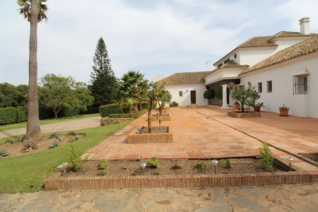 House in Sotogrande, San Roque, Andalusia 3 - 13446101
