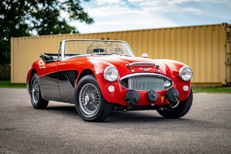 Cabriolet in Grand Rapids, United States 3 - 13412618