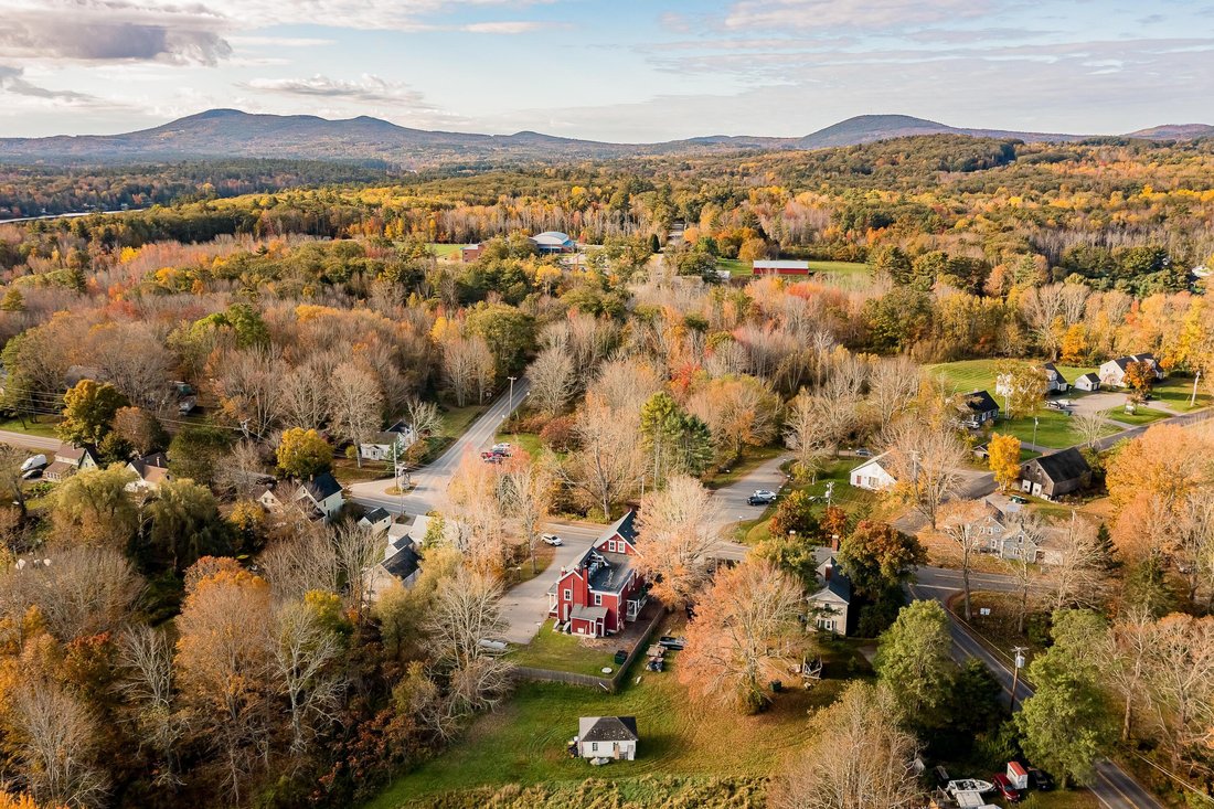 269 Main Street In Lincolnville, Maine, United States For Sale (13445653)