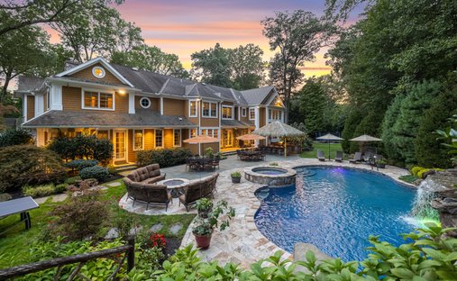 House in Montvale, New Jersey, United States 1