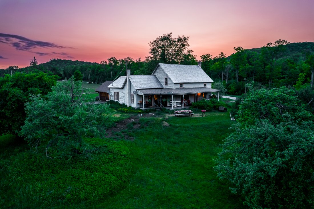 Peacock Farmhouse In Lake Placid In Lake Placid, New York, United