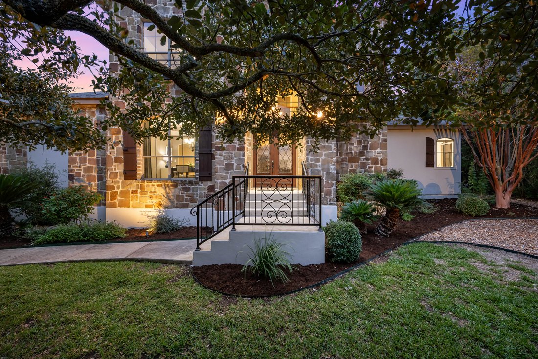 Lavish Resort Style Home In Shadow Canyon In Helotes, Texas, United
