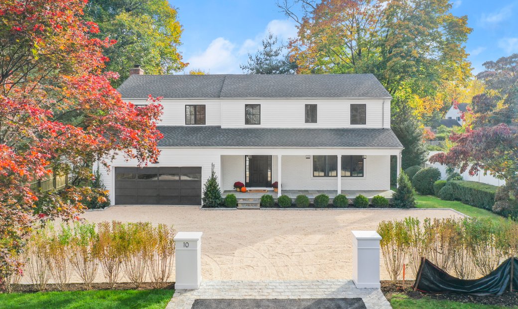 10 Lockwood Road In Greenwich, Connecticut, United States For Sale