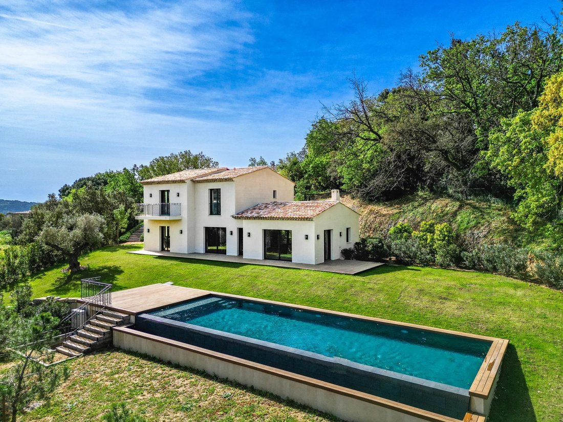 Villa in Ramatuelle, Provence-Alpes-Côte d'Azur, France 3 - 12729692