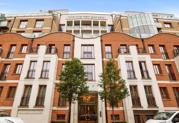 Apartment in Knightsbridge, Kensington And Chelsea, England 1 - 13445112