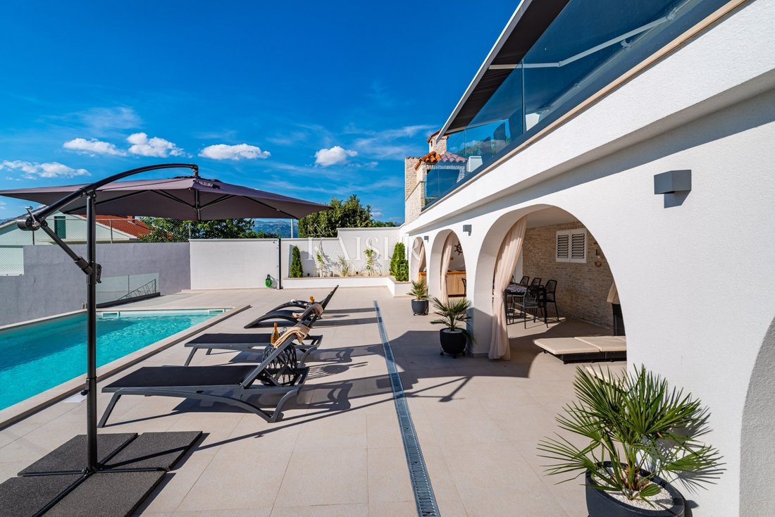 Villa in Municipality of Novigrad, Zadar County, Croatia 5 - 13451179