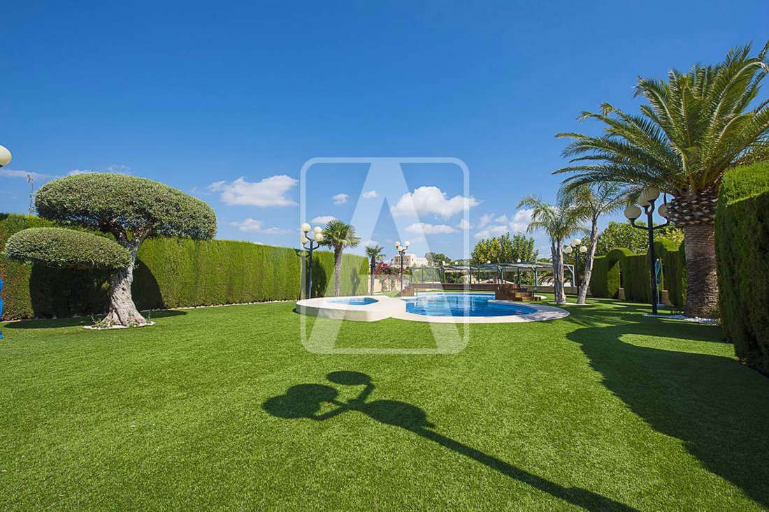 Villa in Calp / Calpe, Valencian Community, Spain 2 - 13449152