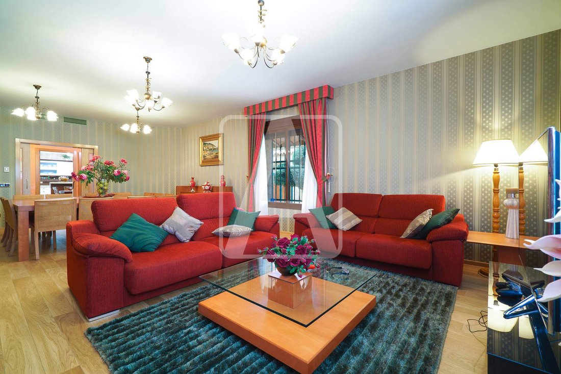 Villa in Calp / Calpe, Valencian Community, Spain 4 - 13449152