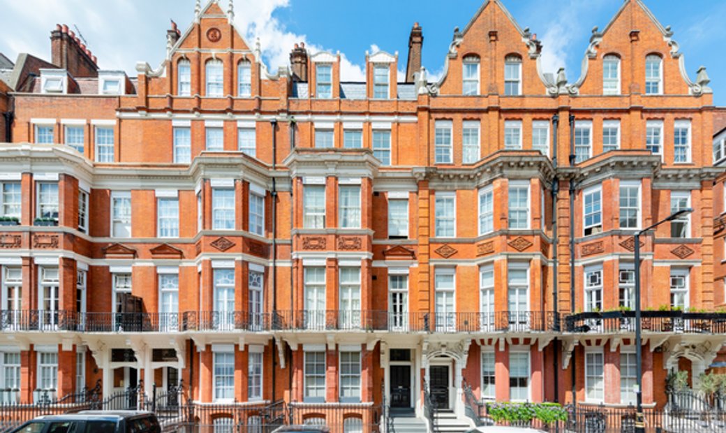 A Two Bedroom, Two Bathroom Duplex Penthouse In London, England, United ...