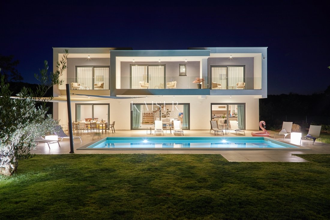 Villa in Vrh, Primorje-Gorski Kotar County, Croatia 3 - 13449849