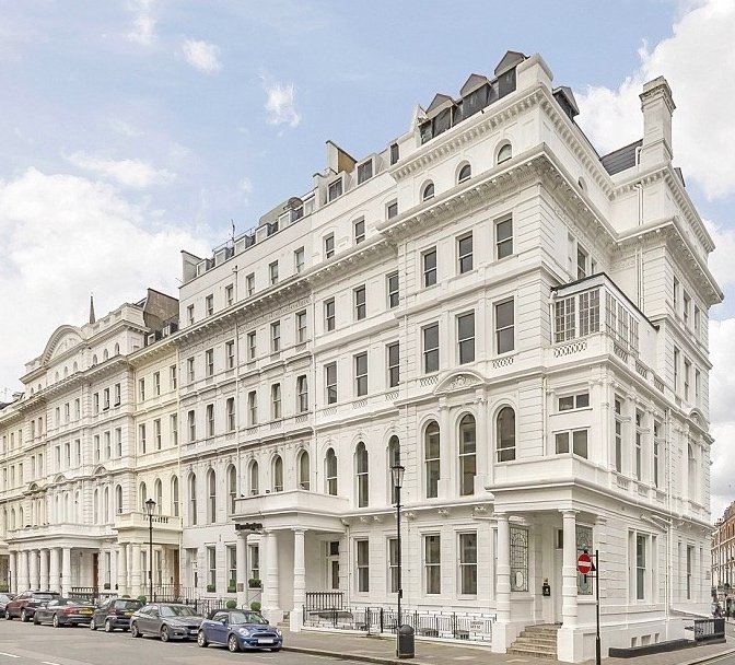 House in Hyde Park, Westminster, England 1 - 13445128