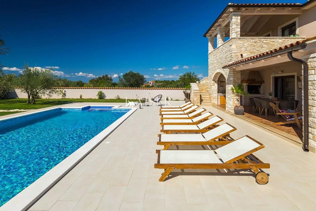 Villa in Marcana, Istria County, Croatia 1 - 13451195