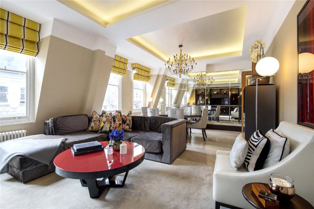 Apartment in Mayfair, Westminster, England 1 - 13445125