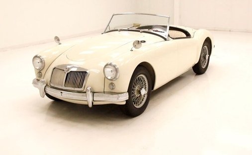2 Owners/Garage Kept/1489cc I4/Striking Lines/4-Speed Manual in Morgantown, United States 1