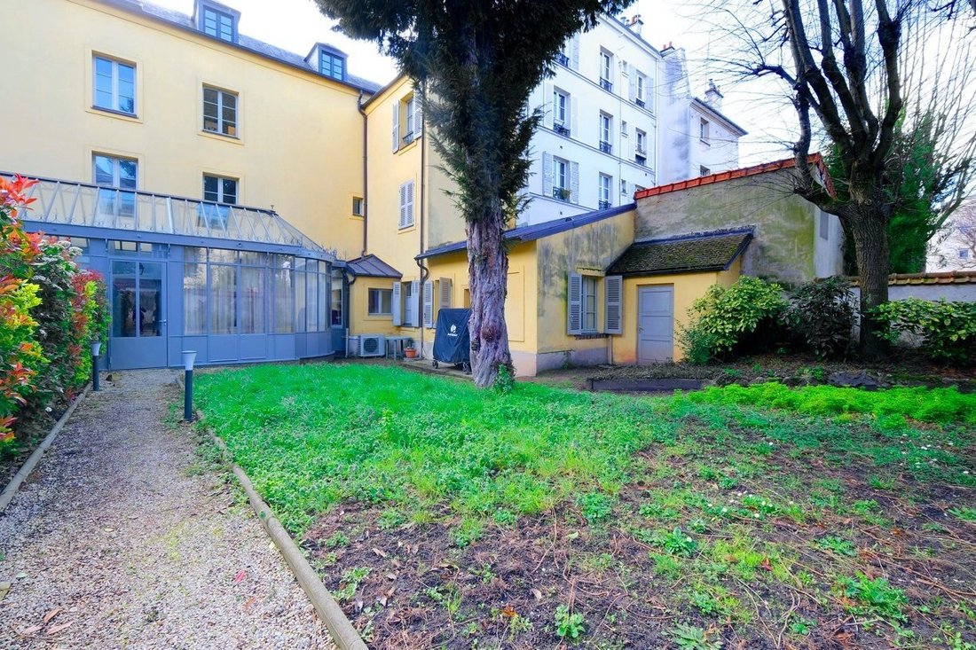 Versailles Apartment In Versailles, France For Sale (13448975)