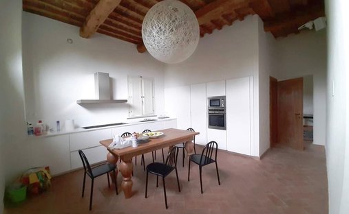 Country House in Madonna dell'Acqua, San Giuliano Terme, Tuscany 1