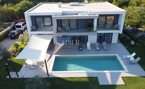 Villa in Vrh, Primorje-Gorski Kotar County, Croatia 1
