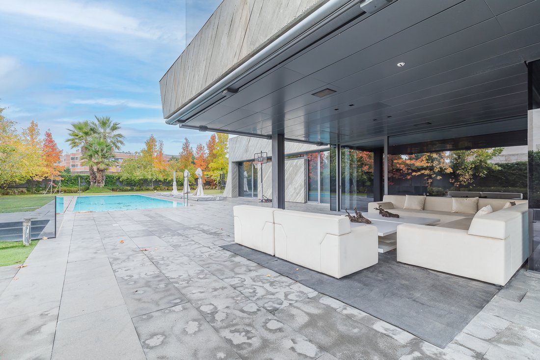 Impressive House Of Unique Design By A In Madrid, Community Of Madrid