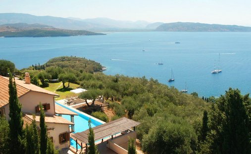 Villa in Kassopaia, Peloponnese, Western Greece and the Ionian, Greece 1