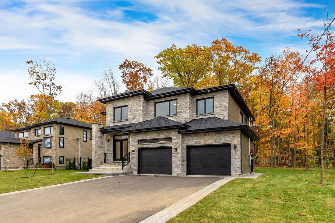 Notre Dame De L'île Perrot, In Notre Dame De L'île Perrot, Quebec