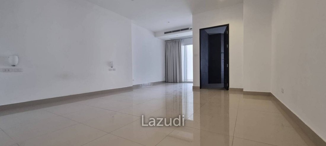 Apartment in Pattaya City, Chon Buri, Thailand 4 - 13456479