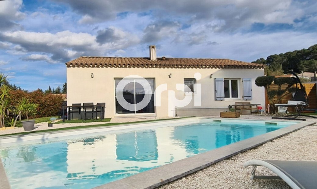 Maison T4 De 84 M² à Vendre à In Hyères, Provence Alpes Côte D'azur