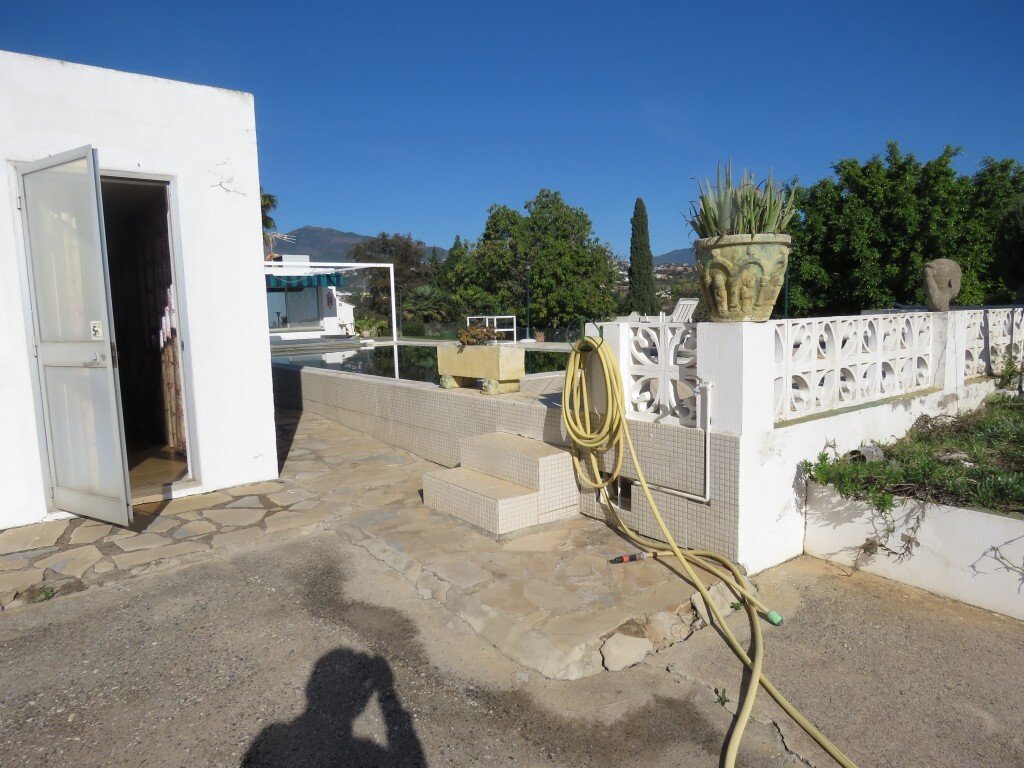 Villa in Guadalmina Alta, San Pedro de Alcantara, Spain 2 - 13455937