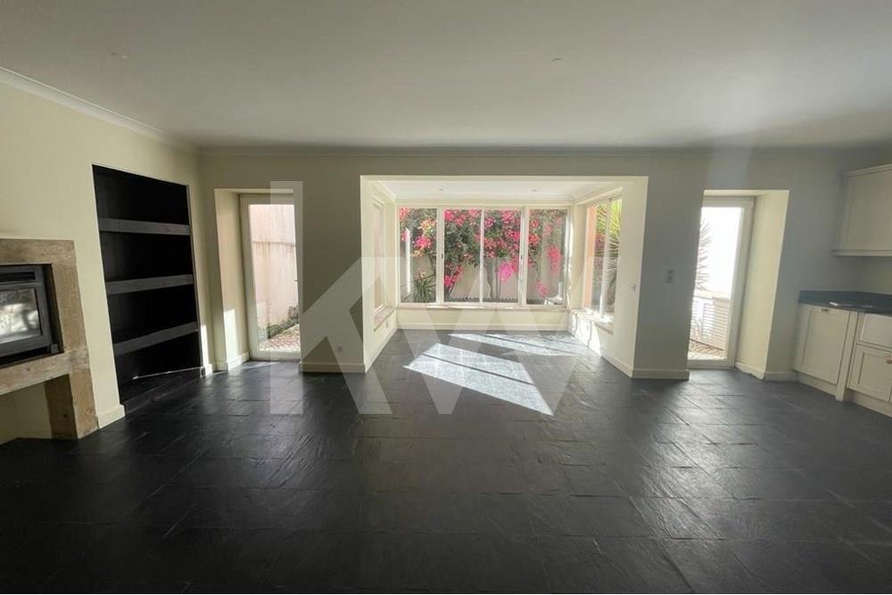 Moradia T3, Centro Cascais Localização De In Cascais, Lisbon, Portugal