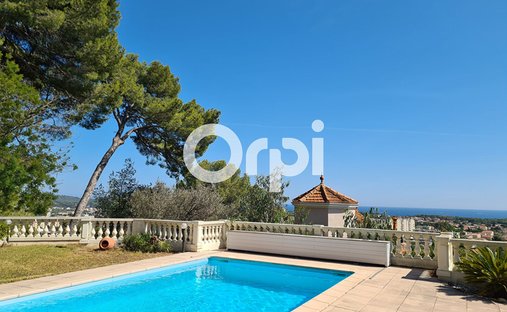 House in Coste Chaude-Mauveou, La Seyne-sur-Mer, France 1