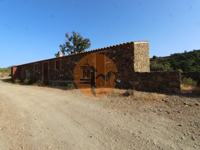 Land for sale in Loulé, Portugal — €470,000