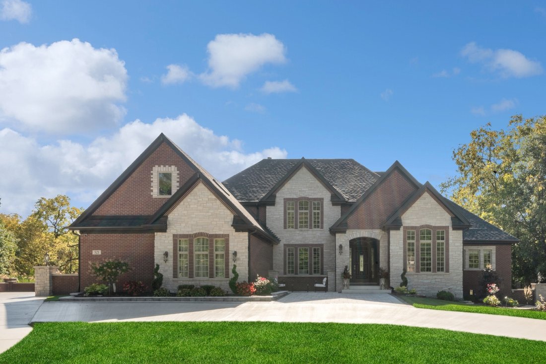 6 Bedrooms Single Family Detached In New Lenox, Illinois, United States For Sale (13457403)