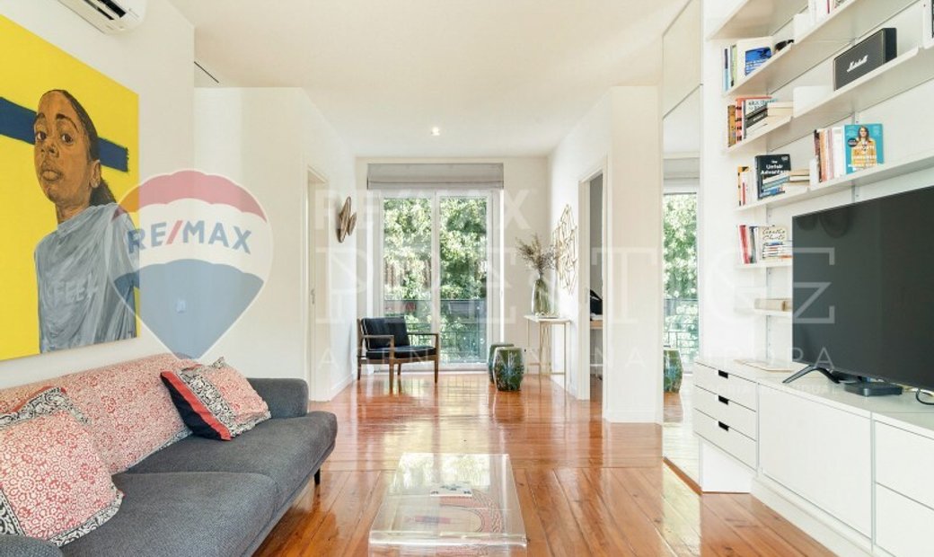 Beautiful Two Bedroom Flat For Sale In The Most In Lisbon, Lisbon